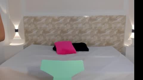 AliceRoss online show from November 22, 8:19 pm