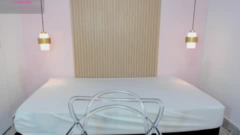 AliceRoss online show from April 17, 8:01 pm