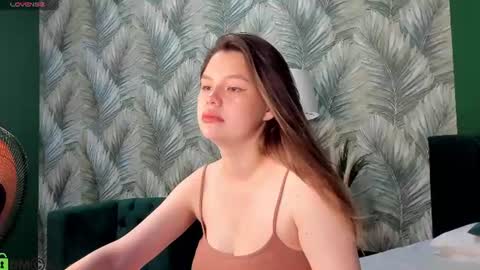 Snapshot of aliceruby1 chatting on July 15, 10:53 am Alice online show from July 15, 10:53 am