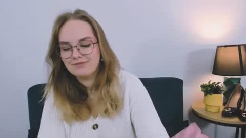 alicesensitive online show from January 11, 10:09 am