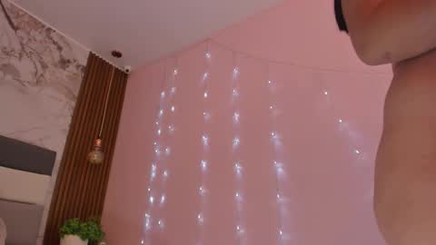          online show from October 29, 7:59 pm