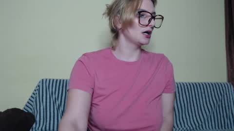 Alice online show from February 22, 1:55 am