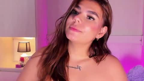 A L I C E  T H U N D E R online show from March 6, 9:58 am