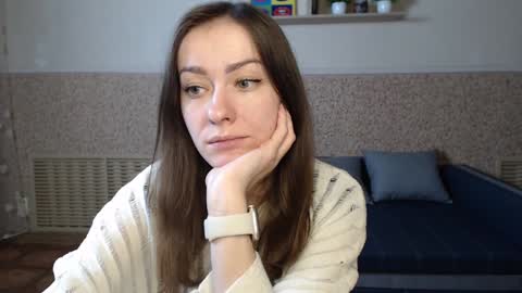 Alice online show from December 3, 2:49 pm