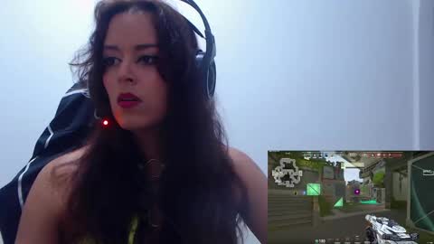 Snapshot of aliceyuuki chatting on December 13, 8:51 am Alice alice yuuki online show from December 13, 8:51 am