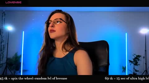 Snapshot of alicia_art_ chatting on April 12, 5:40 pm Alicia online show from April 12, 5:40 pm