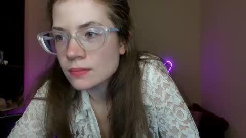 Snapshot of alicia_folow chatting on February 25, 4:53 pm Alicia online show from February 25, 4:53 pm