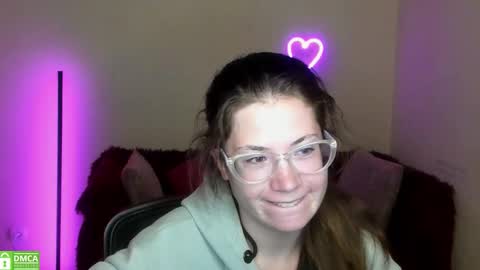 Snapshot of alicia_folow chatting on September 10, 11:10 am Alicia online show from September 10, 11:10 am