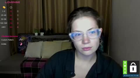 Snapshot of alicia_folow chatting on September 28, 5:18 pm Alicia online show from September 28, 5:18 pm