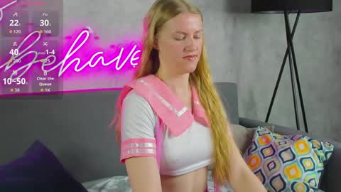 Alicia 2 GMT 3am-9am TueThuFriSun 9am-15pm Sat online show from April 8, 11:05 pm