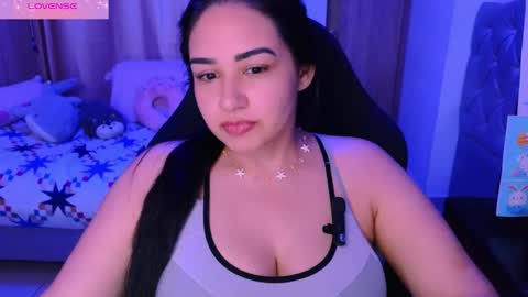 Snapshot of alicia_hotxx chatting on June 8, 7:03 pm alison online show from June 8, 7:03 pm