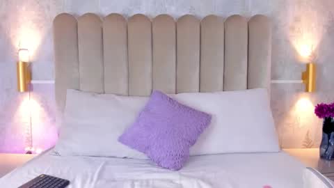 Alice  online show from March 21, 8:34 pm