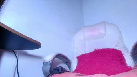 Alicia Kyse  online show from January 18, 3:09 am