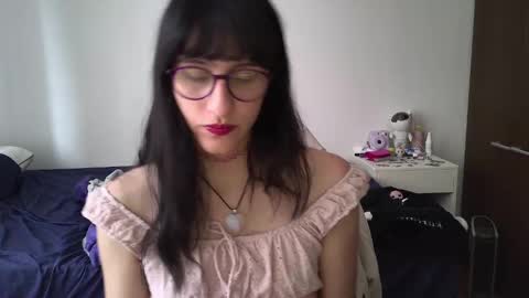Alice online show from January 25, 8:42 pm
