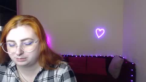 Alicia online show from December 15, 6:28 am