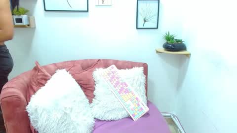 aliciacute    online show from September 9, 2:38 pm