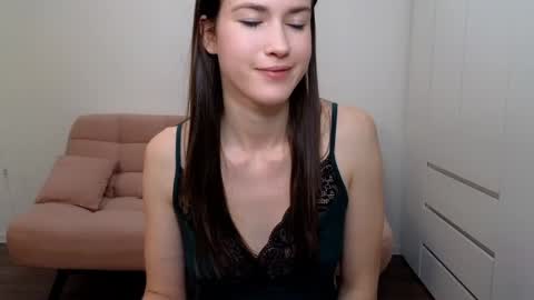 alicianoveli online show from January 9, 7:52 am