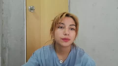 Snapshot of alicie_oconoor chatting on March 14, 10:04 pm Karla Oconoor online show from March 14, 10:04 pm
