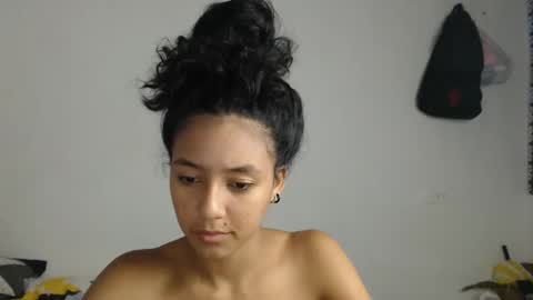 Snapshot of alicie_sexy_hot_20 chatting on February 7, 8:11 am ana online show from February 7, 8:11 am