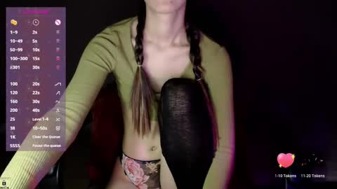 Mia online show from February 10, 6:24 pm