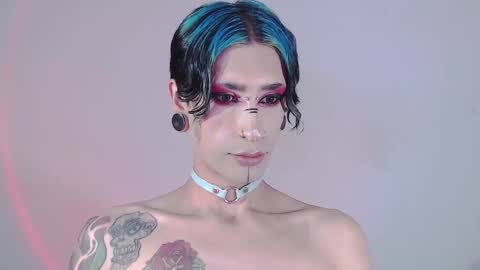     online show from February 25, 11:00 pm