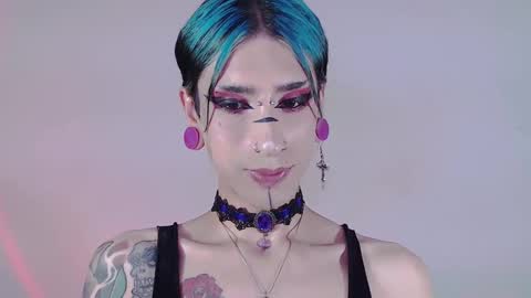     online show from March 11, 4:10 am