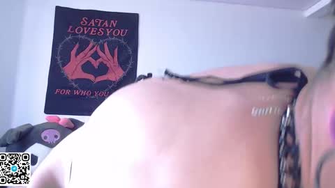     online show from September 16, 8:21 pm