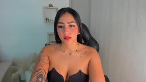 Ali  online show from November 20, 11:10 am