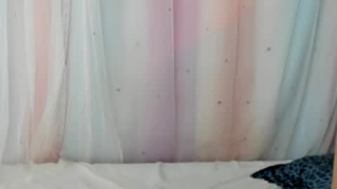 Snapshot of aliissa_moree chatting on July 13, 6:22 pm aliissa moree online show from July 13, 6:22 pm