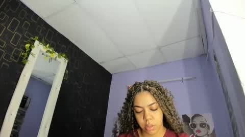 Snapshot of alika01_ chatting on January 18, 12:36 pm alika online show from January 18, 12:36 pm
