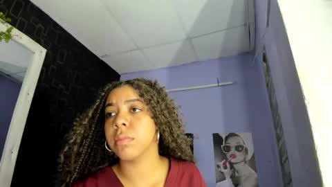 Snapshot of alika01_ chatting on January 23, 1:02 pm alika online show from January 23, 1:02 pm