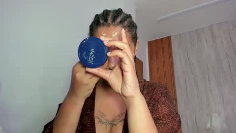 Snapshot of alika01_ chatting on October 11, 1:53 pm alika online show from October 11, 1:53 pm