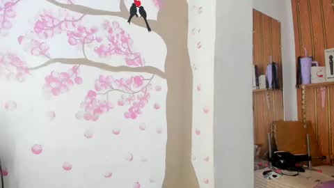 alika online show from February 6, 3:04 pm