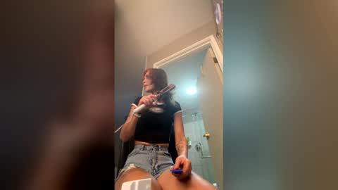 Snapshot of alilsteppa chatting on December 21, 7:54 pm alilsteppa online show from December 21, 7:54 pm