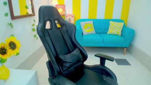 alina09_ online show from April 15, 7:58 pm