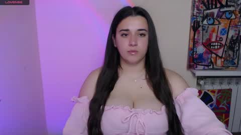 Snapshot of alinaasti_ chatting on June 9, 6:58 am Alina online show from June 9, 6:58 am