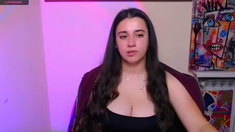 Snapshot of alinaasti_ chatting on June 10, 7:07 am Alina online show from June 10, 7:07 am