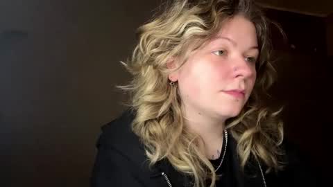 Alina online show from April 6, 7:26 pm