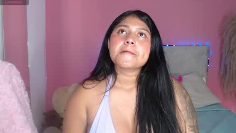 lili online show from February 8, 8:51 am