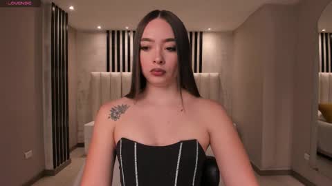 alinakravitz_ online show from September 17, 10:39 am