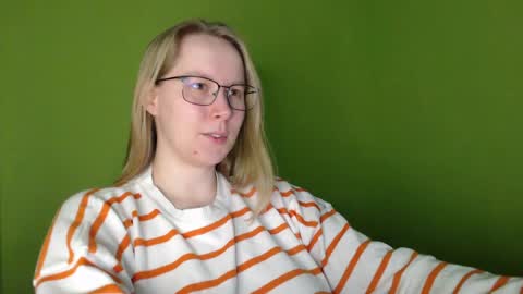 alinasei online show from April 8, 3:23 pm