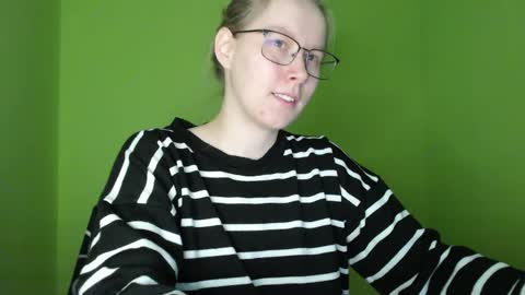 alinasei online show from April 10, 2:11 pm