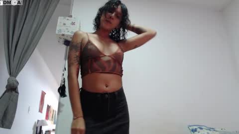  Ali  online show from February 13, 9:11 pm