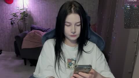 Aline Greeeen online show from April 2, 1:42 pm