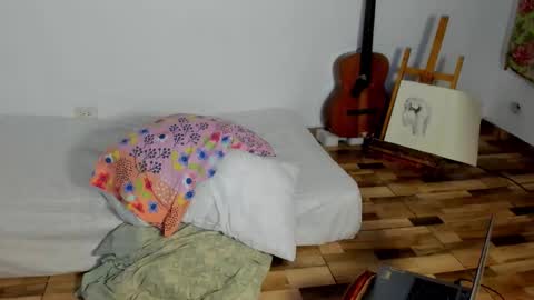 AliotTwink online show from December 3, 1:24 am