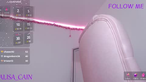 Snapshot of alisa__cain chatting on December 6, 8:48 am Alejandra online show from December 6, 8:48 am