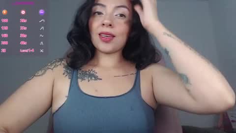 Snapshot of alisa__cain chatting on October 8, 7:39 am Alejandra online show from October 8, 7:39 am