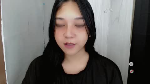 Shanti xhey online show from November 21, 8:51 pm