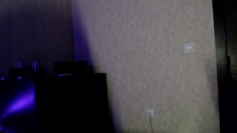 alisaadoll online show from February 22, 1:46 pm