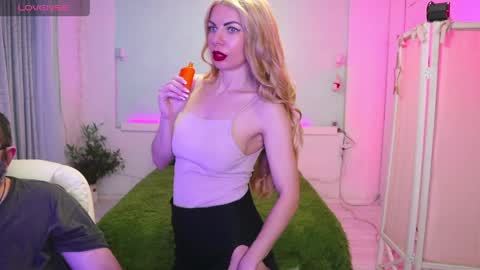 Alisa Aleks online show from April 2, 4:04 pm